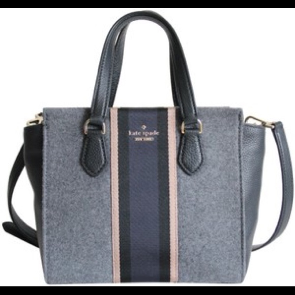 Gently used kate spade purse